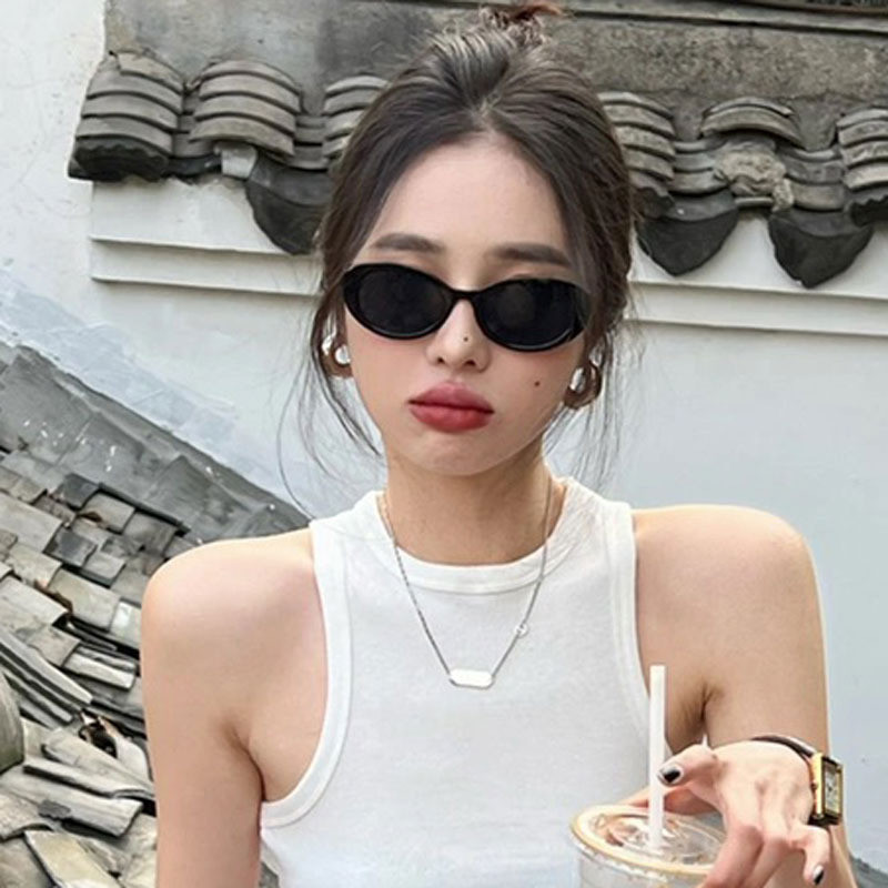 Kính râm mát nữ nam Hàn Quốc mắt kính không độ gọng cốt kim loại chống UV400 thời trang cháy phố 407