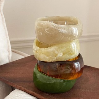 Vòng tay mở tròn màu nhựa Smudge thời trang retro cá tính - Phụ kiện tay