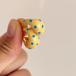 Nhật Bản Hàn Quốc Phong Cách Mới Tươi Vàng Nhỏ Giọt Glaze Chấm Bi Bông Tai Retro Tính Khí Nhẹ Bông Tai Sang Trọng