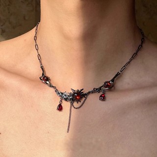 Thiết kế độc đáo ruby không đều màu tối ​​Vòng cổ