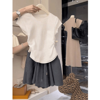 S-4XL Size Lớn Culottes Nữ Áo Thun Tay Ngắn Quần Thể Thao Thông Thường Phù Hợp Với Nữ Mùa Hè Ngắn Slim-Fit Ôm Hơn Nhìn Phù Hợp Với Tất Cả Trận Đấu + Quần Xếp Ly Bộ Đồ Hai Mảnh Mùa Hè Nhẹ