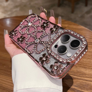 Ốp điện thoại hoa mận nhỏ viền kim cương lấp lánh sang trọng phù hợp cho 16 15 14 13 12 11 Pro Max chống sốc bảo vệ camera chống rơi mặt sau mềm