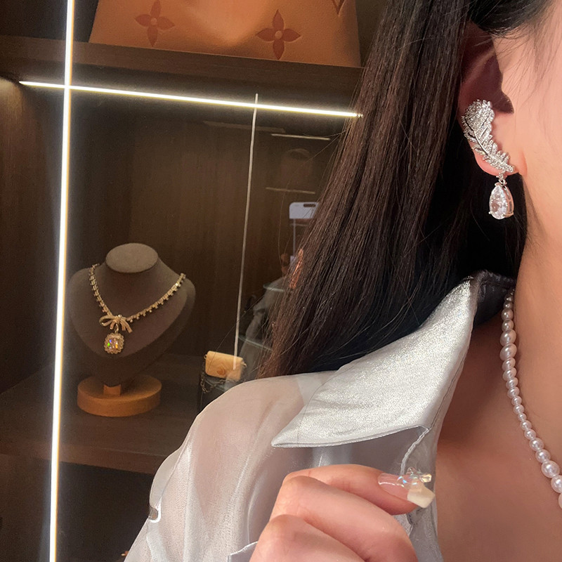 Bông tai hoa Zircon sang trọng tinh tế thời trang Hàn Quốc