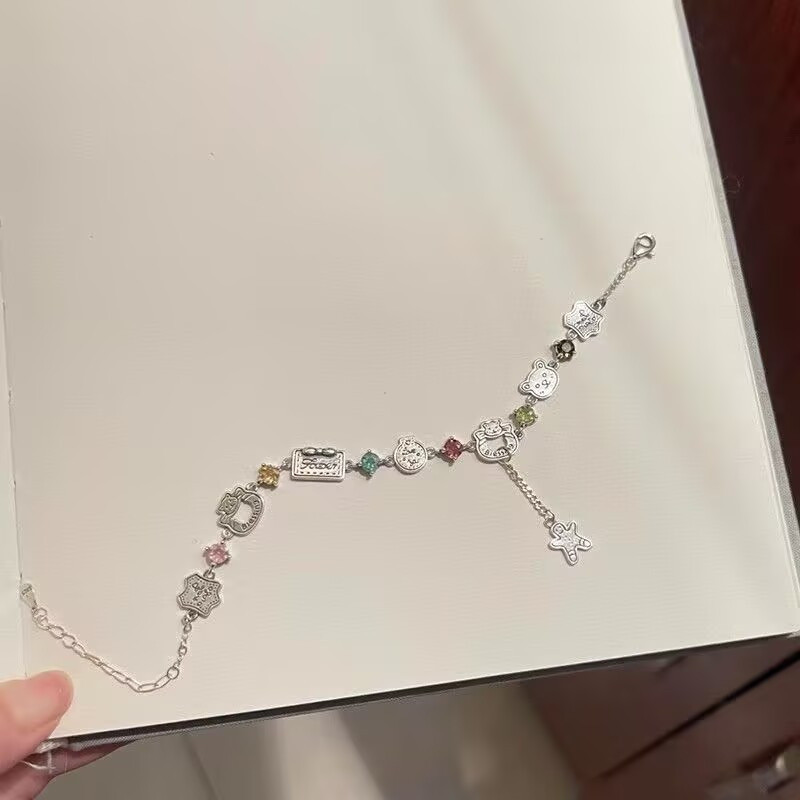 Thư tình mùa đông" Vòng tay gấu người bánh gừng zircon màu sắc, vòng tay mùa thu đông Giáng sinh, trang sức cao cấp bán chạy