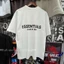 * * * Chất lượng cao * * Sản phẩm mới ESSENTIALS FEAR OF GOD Áo thun ngắn tay in chữ nổi