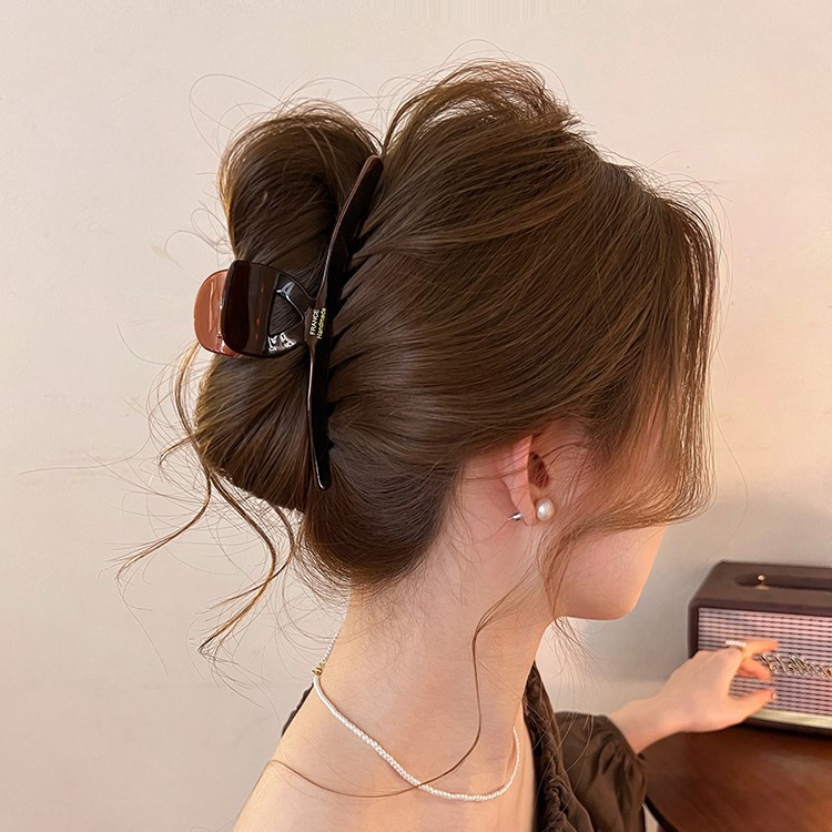 Kẹp cá mập axit axetic cổ điển Kẹp móng vuốt nữ