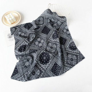 Khăn cotton vuông nhỏ mùa xuân, vải cotton-lanh, họa tiết in, dễ phối trang phục