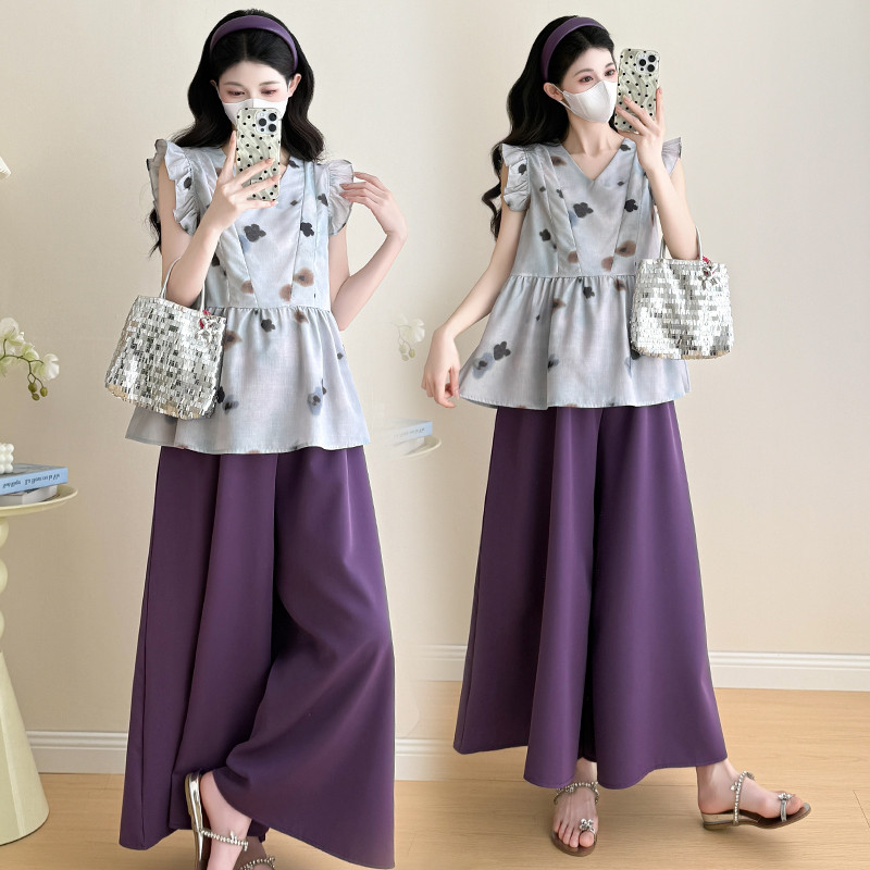 Bộ đồ bà bầu mùa hè dáng rộng phong cách Hàn Quốc gồm áo tay bay và váy ống rộng dây rút