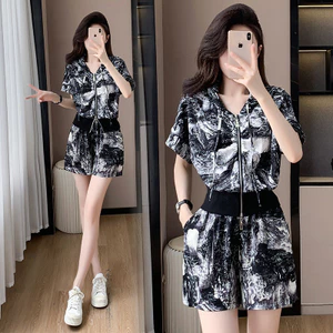 Size Lớn Nữ Mùa Hè Phù Hợp Với Béo mm Nhẹ Phong Cách Trưởng Thành Có Mũ Trùm Đầu Cardigan Quần Ống Rộng Bộ Đồ Hai Mảnh