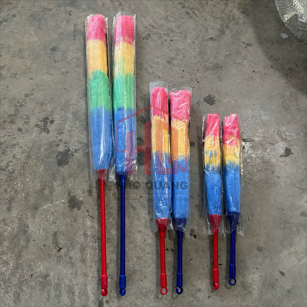 Chổi Lông Nhựa Quét Bụi Đa Năng Màu Sắc Sặc Sỡ – Lông Mềm, Cán Dài Tiện Dụng, Dễ Vệ Sinh Nhà Cửa