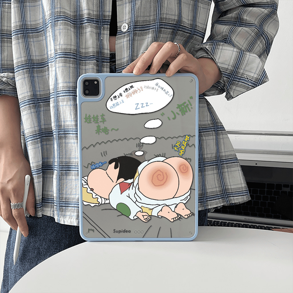 Vỏ Acrylic Cứng Tuya Hoạt Hình Shin-chan Dành Cho Mini6 Mini7 A17Pro IPad 5 6 7 8 9 10 11 A16 Air 2 3 4 5 6 Air 11 M2 Pro10.5 10.2 "Pro11 2018 2020 2021 2022 M4 Pro13 2024 2025