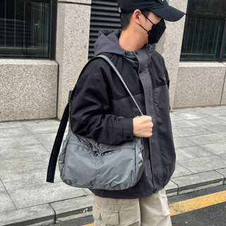 Túi Messenger Thể Thao Nam Phong Cách Nhật Bản Chống Thấm Nước Nylon Bánh Bao Nữ Dung Tích Lớn Túi Tote Đi Xe Đạp Túi Đeo Vai Đơn Giản