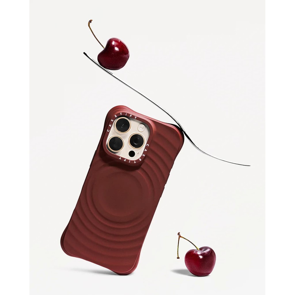 Ốp lưng Ripple - Navy Blue & Dark Cherry Bl Essentials của CASECASETM Ốp Hút Từ Tính Cho iPhone 16 / 15 / 14 Pro Max Cao Cấp Cảm Ứng Mềm Chống Trơn Trượt Silicon Bảo Vệ Thả Kết Cấu