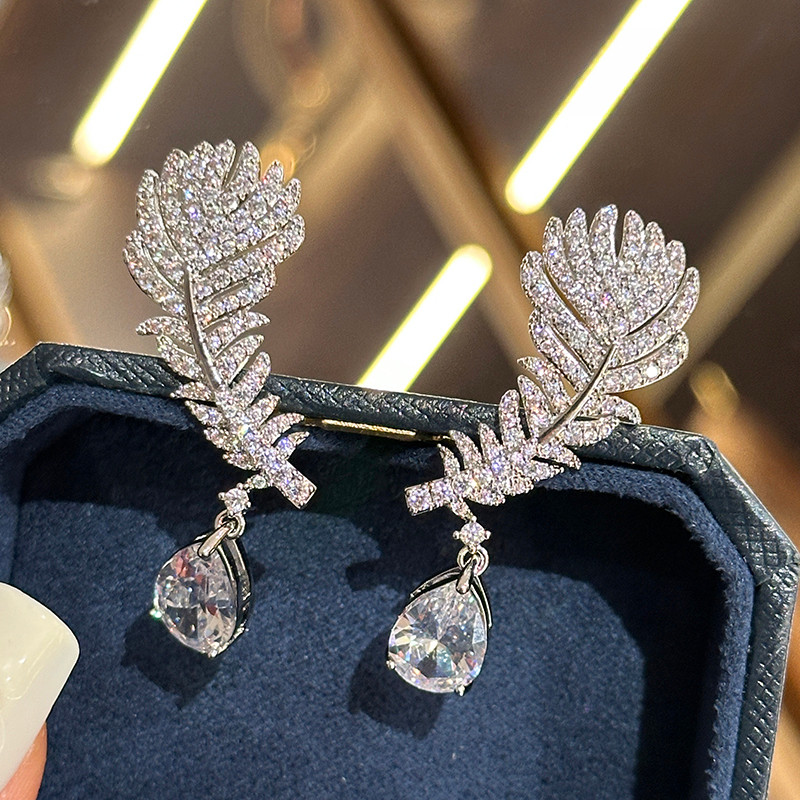 Bông tai hoa Zircon sang trọng tinh tế thời trang Hàn Quốc