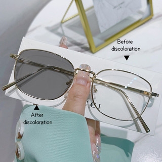 Kính cận thị chống ánh sáng xanh Khung kim loại UV Chặn mắt ngắn
Dành cho người lớn và học sinh