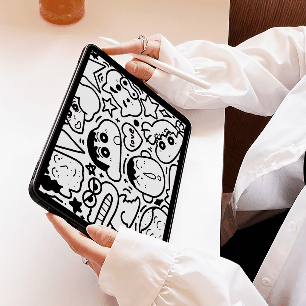 Vỏ Acrylic Cứng Tuya Shin-chan Friends Dành Cho Mini6 Mini7 A17Pro IPad 5 6 7 8 9 10 11 A16 Air 2 3 4 5 6 Air 11 M2 Pro10.5 10.2 "Pro11 2018 2020 2021 2022 M4 Pro13 2024 2025