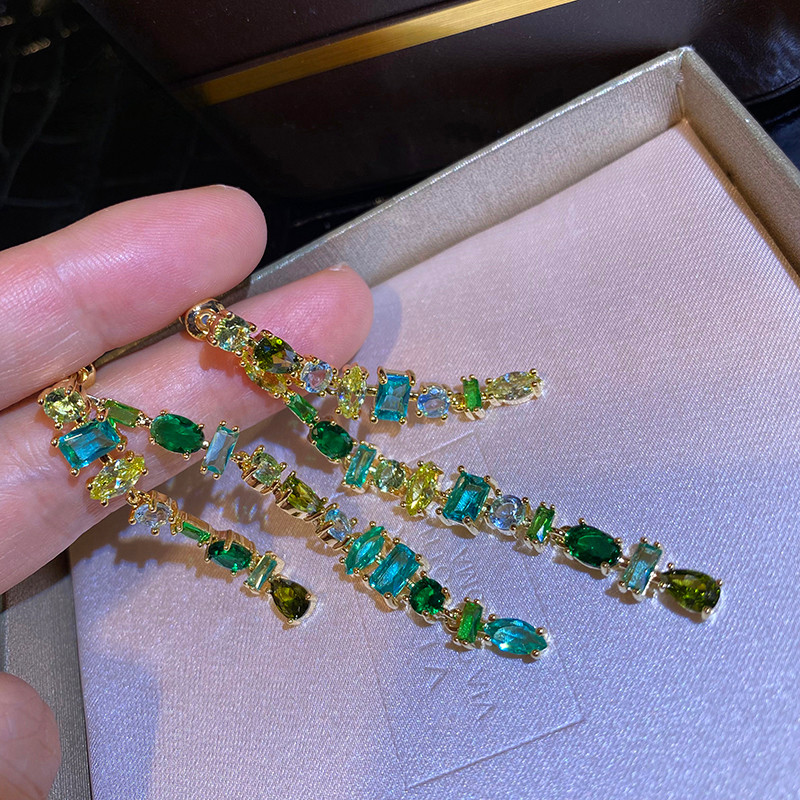 Nhẹ Tính Khí Sang Trọng Đẹp Phong Cách Mới Dài Zircon Ánh Sáng Bông Tai Sang Trọng