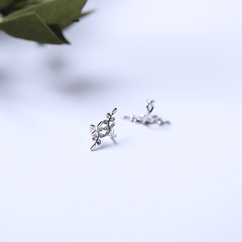 Khuyên tai hình lá cho phụ nữ không cần xỏ lỗ, kiểu dáng dài, phong cách rừng tươi mát đơn giản Hàn Quốc, kẹp tai sinh viên vintage