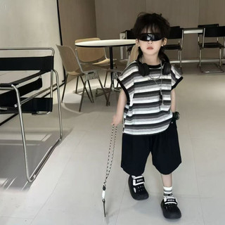 Bộ vest sọc mới cho bé trai mùa hè, áo thun không tay màu sắc + quần short cargo, bộ hai mảnh thường ngày cho trẻ em