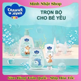 Bộ Dung dịch vệ sinh, Sữa tắm gội 3in1, Kem dưỡng Sun & Moon Cá Heo Nga 265ml cho bé từ 0 tuổi