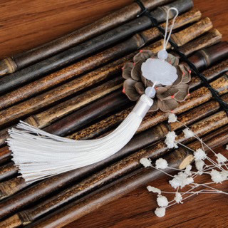 Ngọc Trang Trí Treo Áo Ngũ Thân,Việt Phục Cổ Trang Giao Thủy