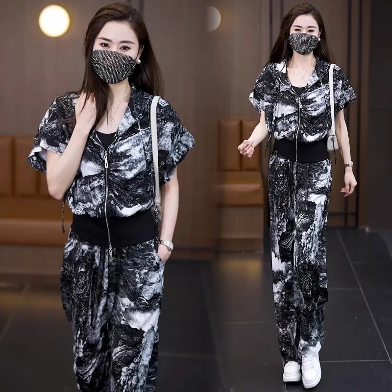 Bộ đồ thể thao châu Âu dành cho nữ Thời trang mùa hè Ice Silk Tay ngắn dáng rộng Quần ống rộng Bộ đồ hai mảnh