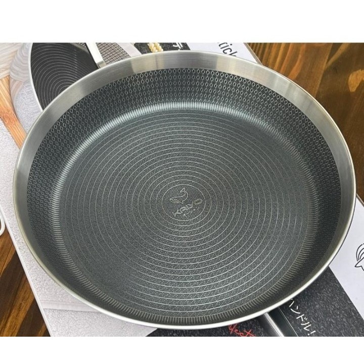(CHÍNH HÃNG KAIYO) Chảo inox chống dính hoa văn nổi Tri-Ply đáy liền - Size 20cm, 24cm và 26cm