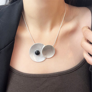 Vòng cổ mặt dây chuyền dài hình trái tim chải bạc không đều