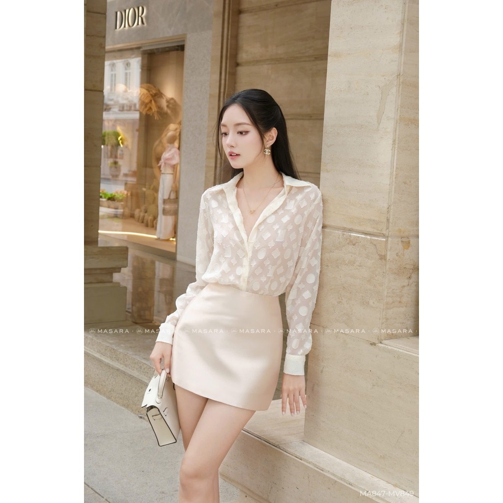 Áo sơ mi tơ suông Masara họa tiết nổi màu kem phong cách công sở thanh lịch MA847