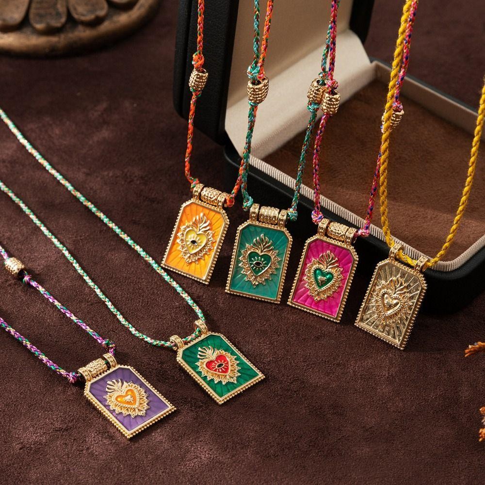 Vòng cổ mặt dây chuyền thẻ Tarot MERIGGIARE, Chuỗi xương đòn màu tối giản trái tim, Thiết kế đơn giản Dainty Nhiều màu sắc Chủ đề tình yêu Trang trí cổ Vòng cổ mạ vàng dành cho nữ