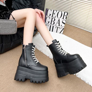 13cm Tăng Chiều Cao Thể Hiện Chân Mỏng Dày Đế Dày Nhỏ Phong Cách Anh Quốc Đế Dày Phong Cách Mới Giày Bốt Martin