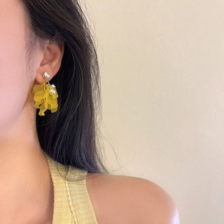 Bông tai cánh hoa màu vàng ngọt ngào nữ Mori retro thiết kế phóng đại phong cách mới thanh lịch
