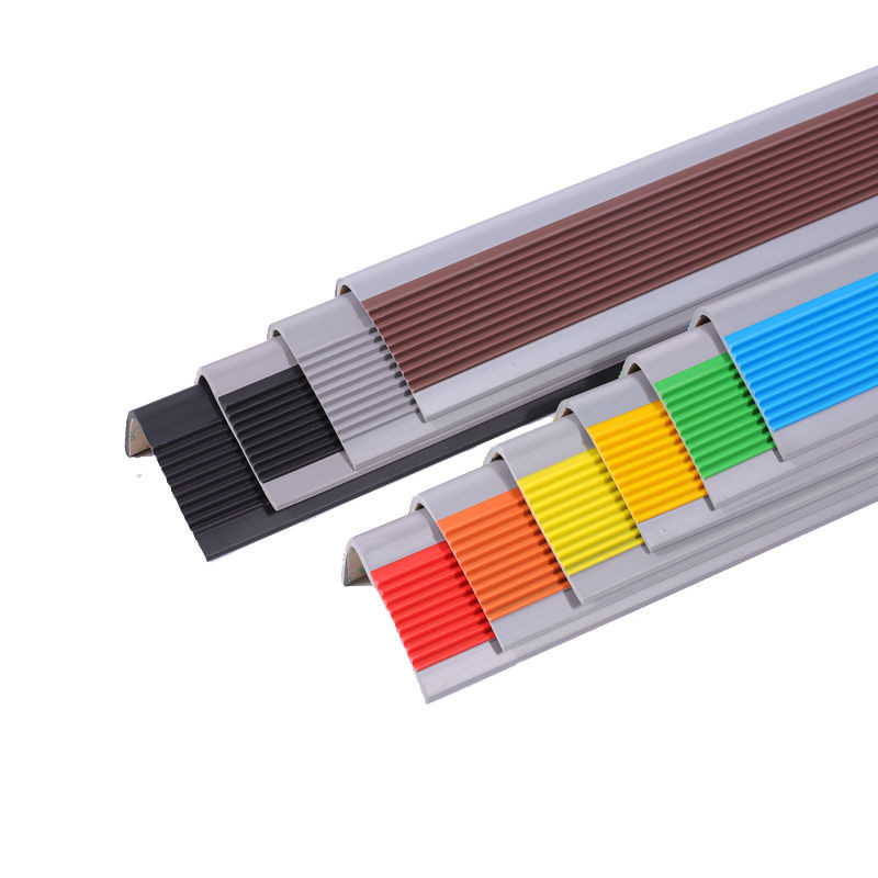 Dải chống trượt cầu thang PVC Bước tự dính Dải bước chống nước chống trượt mẫu giáo St