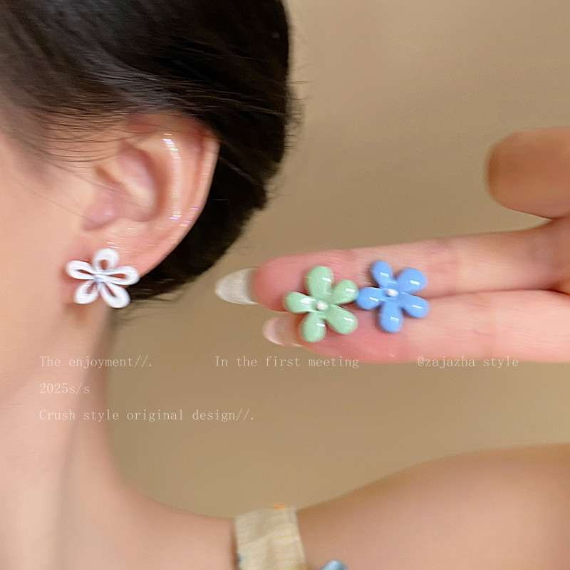 Bông tai hai màu dễ thương Hàn Quốc Bông tai hoa vàng