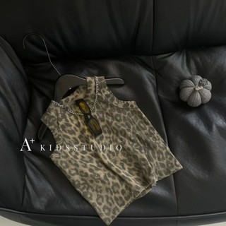 Mùa hè Phong cách mới Bộ đồ bé trai Trẻ em Phiên bản Hàn Quốc Quần short rách Denim + Áo Vest không tay in họa tiết da báo Bộ đồ hai mảnh