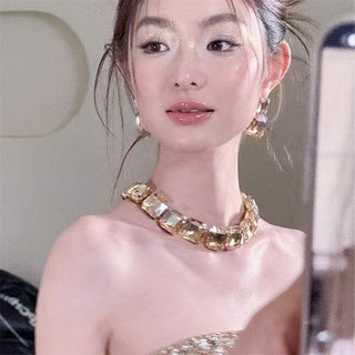 Bông tai vòng cổ vuông nhẹ nhàng sang trọng, phụ kiện thời trang và cao cấp