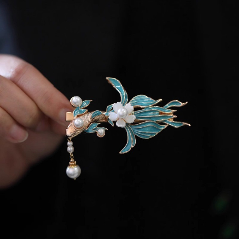 MAUROPOLI [Hàng có sẵn] Cloisonne Koi Mới Trung Quốc Tinh Tế Kẹp Tóc Nhỏ Nữ Cổ Ngựa Phụ Kiện Váy Cá Vàng Retro Đốt Đầu Bên Màu Xanh
