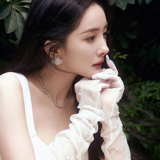 Găng tay cô dâu ngọc trai voan dài, trong suốt tiệc opera, thiết kế mỏng