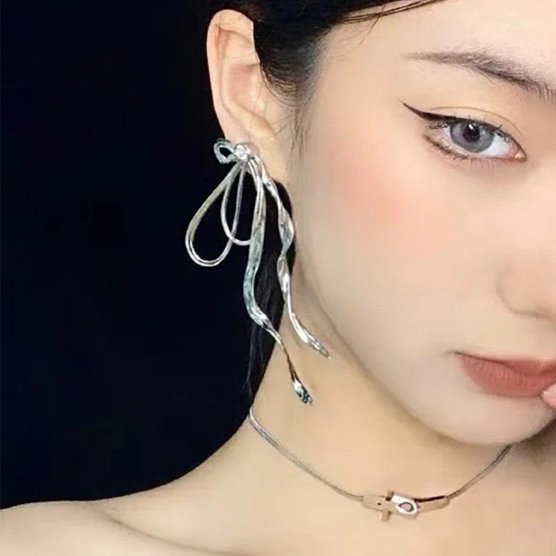[GuuDuu] Bông tai tua rua nơ dài - Phụ kiện trang sức thời trang - dành cho nữ Cô gái - Y2K, Ngọt ngào, Phong cách INS Hàn Quốc - Bông tai Dangle nơ Zircon không đều