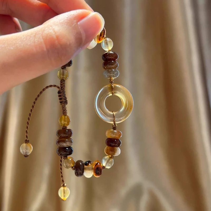 Vòng tay an toàn hổ phách Trung Quốc