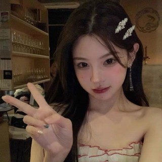 Kẹp tóc nhỏ tinh tế ngọc trai thanh lịch