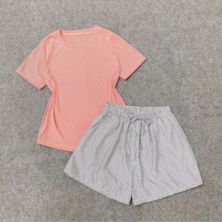 Set Đồ Bộ Bigsize Nữ Áo Thun Ôm Baby Tee Phối Quần Đùi Kẻ Sọc Cạp Chun (G244-Q537)
