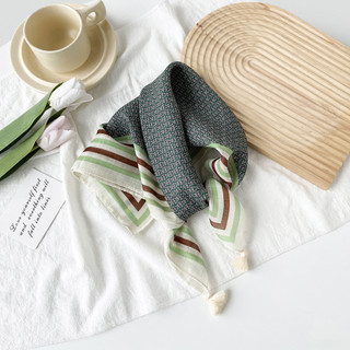 Tua Rua Khăn Nữ 2024 Mới Cảm Giác Cao Bắt Đầu Khăn Lụa In Vải Lanh Cotton Nhỏ Vuông Khăn Trang Trí Mặt Dây Chuyền