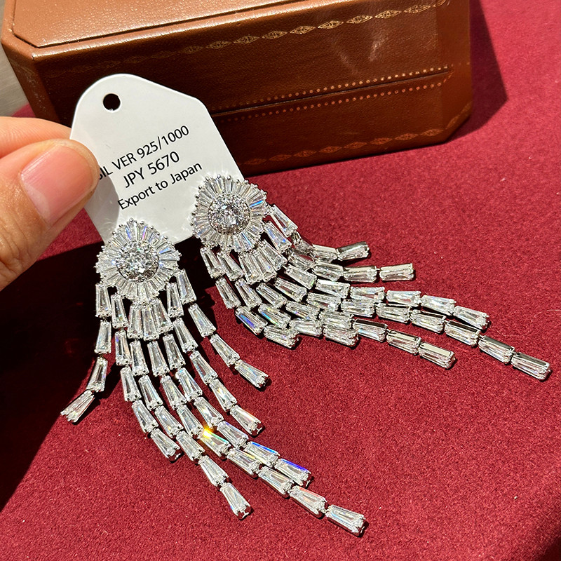 Phong Cách Mới Dài Zircon Hoa Ánh Sáng Bông Tai Tua Rua Sang Trọng