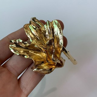 1 chiếc Vòng tay hoa tulip màu trắng vàng với thiết kế mở đàn hồi
