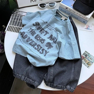 Áo thun ngắn tay cotton mới cho bé trai mùa hè, in chữ thời trang, áo xanh nhạt thoải mái