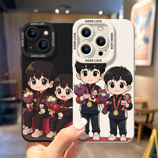 Ốp điện thoại Shatou Huy chương vàng cho iPhone16 / 15 / 14 / 13 / MINI / 12 / 11 / Pro MAX / X / XS / XR / 7 / 8 / 6 Vỏ bảo vệ toàn diện bằng silicon lỏng chống sốc và chống rơi
