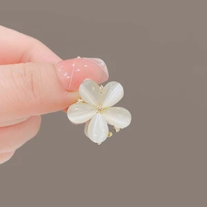 MAUROPOLI [Sẵn sàng] Đầu công chúa đơn giản cao cấp Kẹp trầy xước nhỏ Opal Hoa năm mảnh Kẹp tóc đầu bên