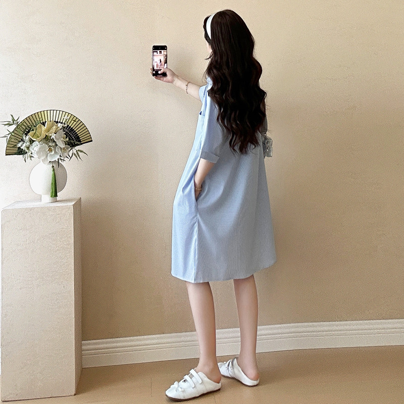 Trang phục bà bầu mùa hè 2025 Phong cách mới Thời trang dáng rộng Ve áo bà bầu