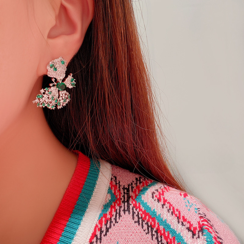 Phong Cách Mới Dài Zircon Hoa Ánh Sáng Bông Tai Tua Rua Sang Trọng